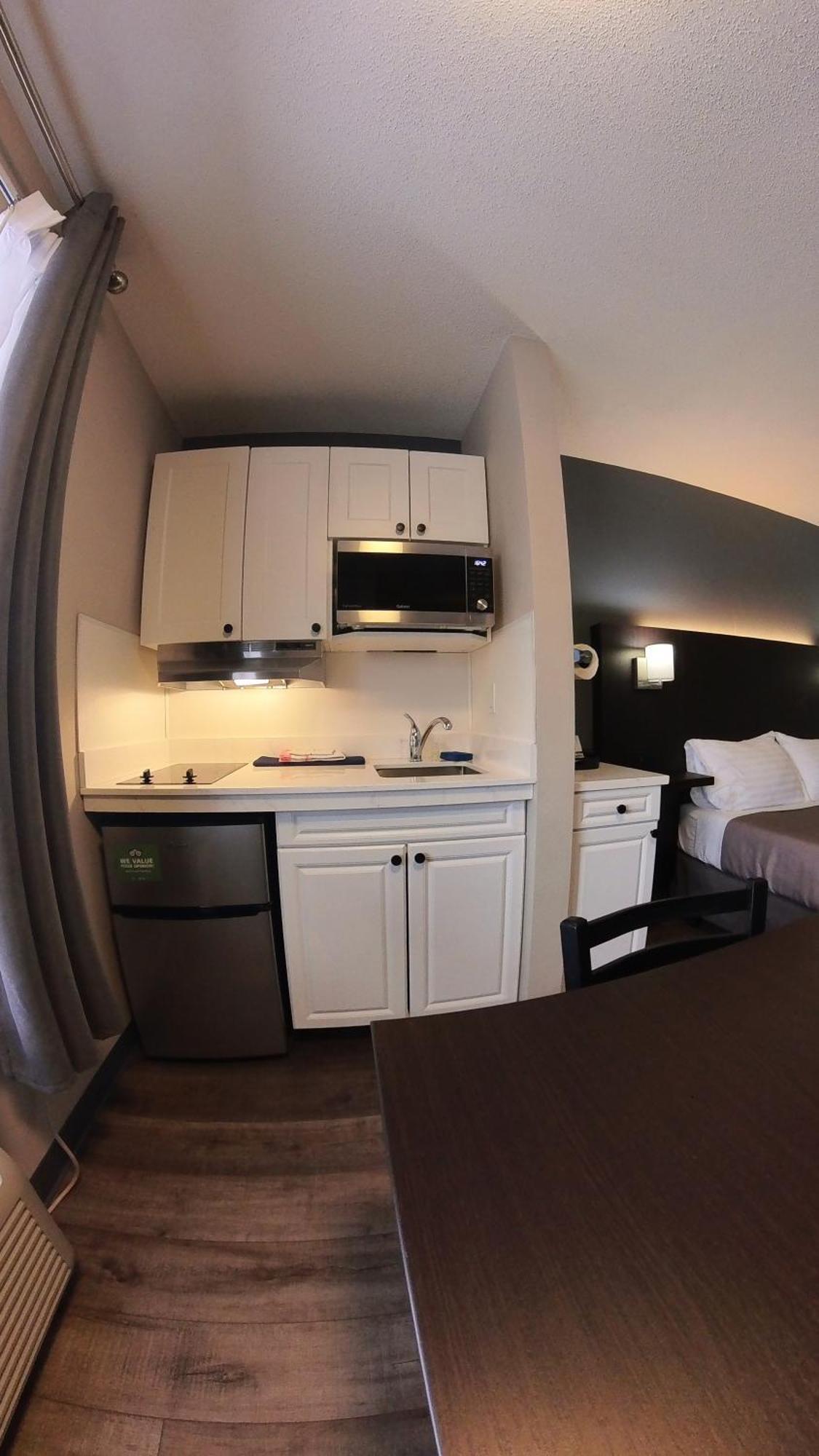 Moonlight Inn And Suites Σάντμπερι Εξωτερικό φωτογραφία