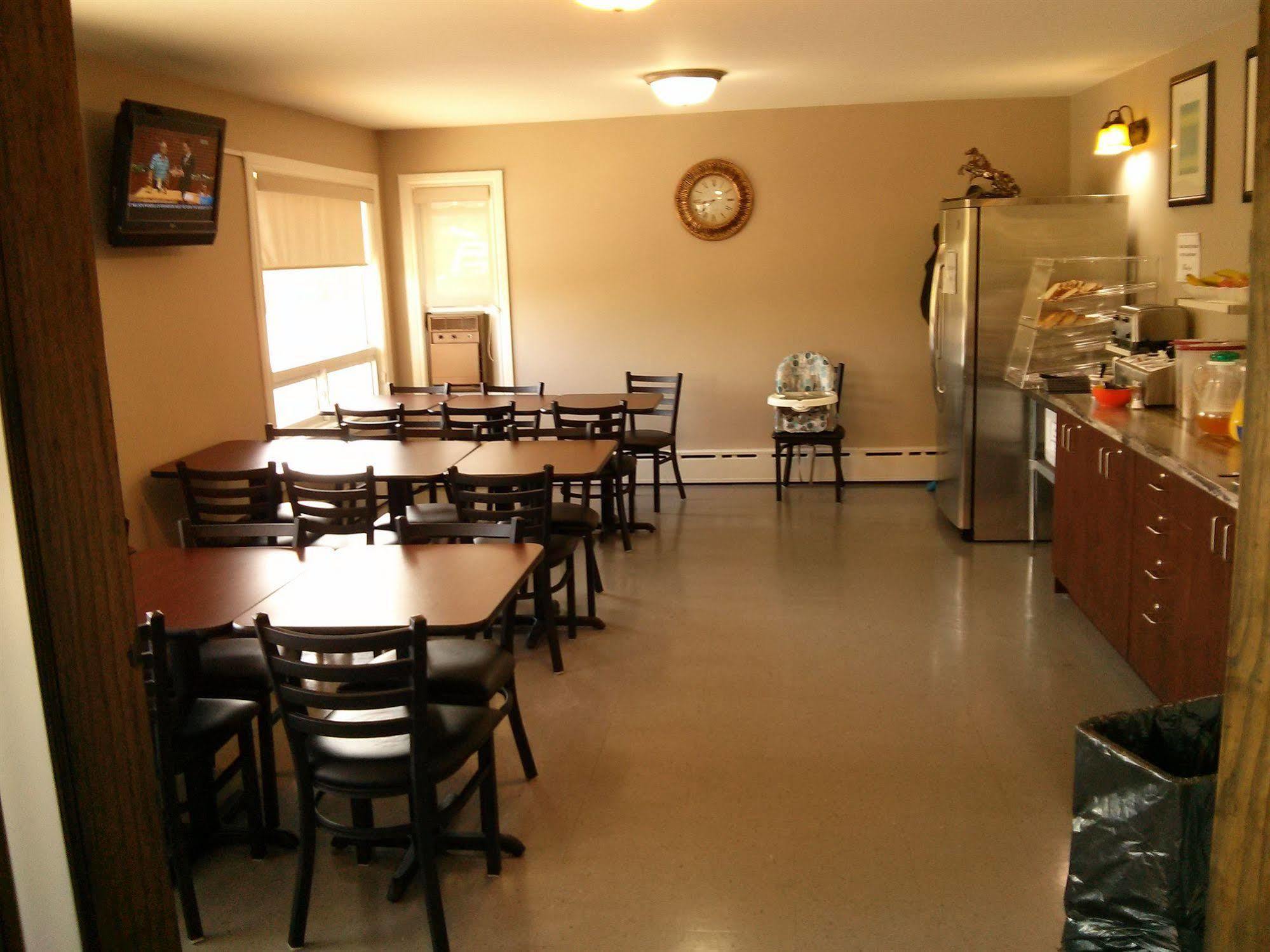 Moonlight Inn And Suites Σάντμπερι Εξωτερικό φωτογραφία