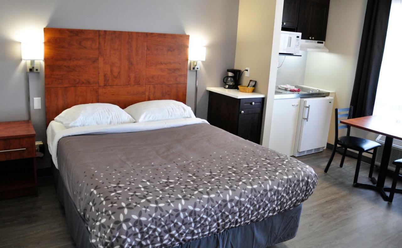 Moonlight Inn And Suites Σάντμπερι Εξωτερικό φωτογραφία